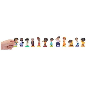 Disney Encanto Mi Familia 12 Mini Figure Set