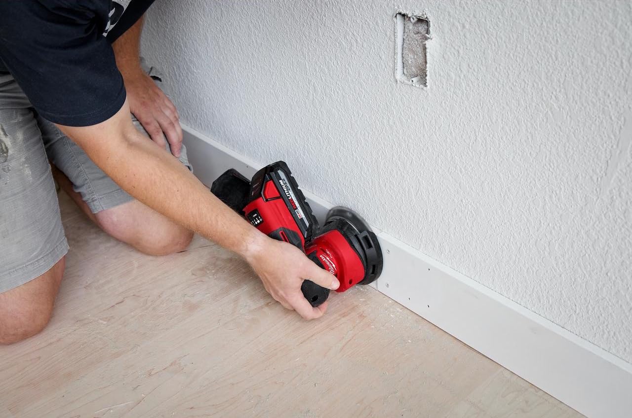 Buy now Milwaukee Electric - M18 Fuel 5 INCH Random Orbital Sander at indiglob india