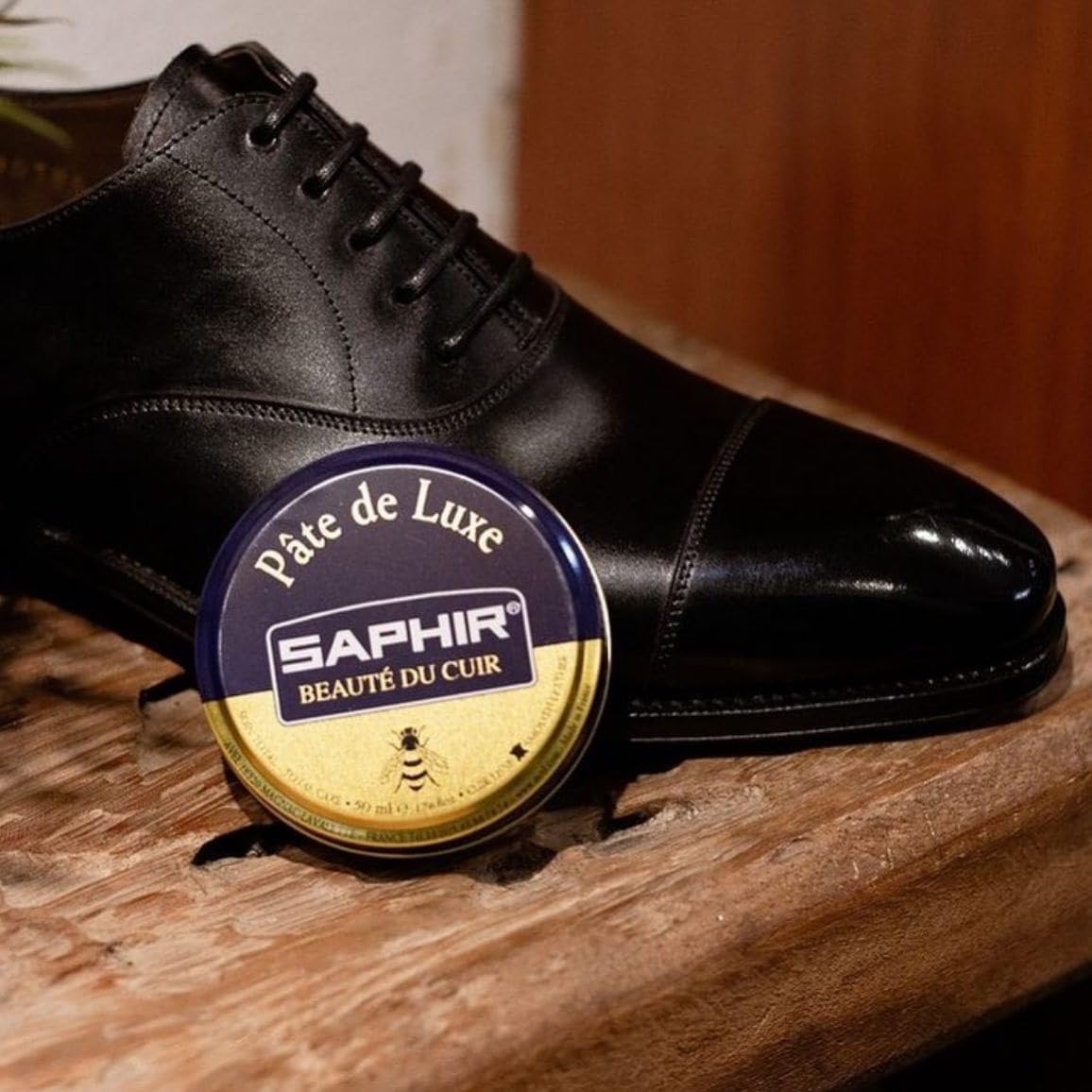 Buy now Luxe Shoe Wax by Saphir 50ml at indiglob india