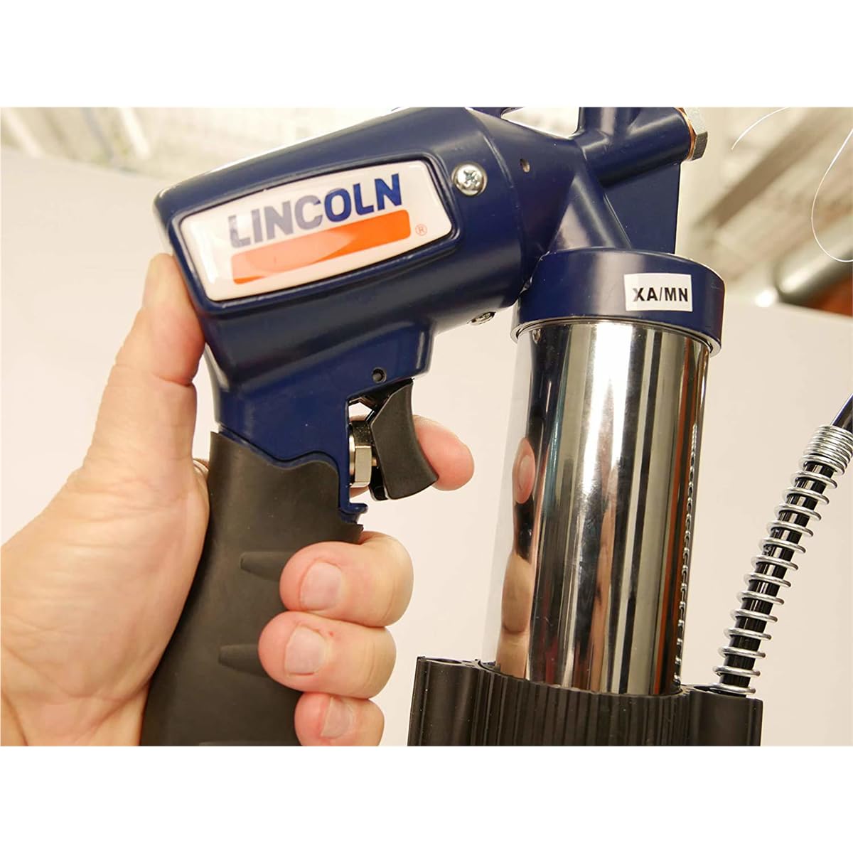 Buy now Lincoln 1162 Pneumatic Grease Gun with 30" High-Pressure Hose and Coupler, Variable Speed Trigger, 6,000 PSI, Fully Automatic, Continuous Operation, Combination Filler Coupler Air Bleeder Valve at indiglob india