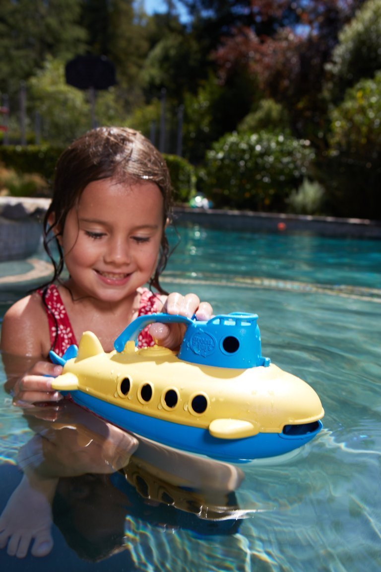 Buy now Green Toys Submarine - BPA, Phthalate Free Blue Watercraft with Spinning Rear Propeller Made from Recycled Materials. Safe Toys for Toddlers at indiglob india