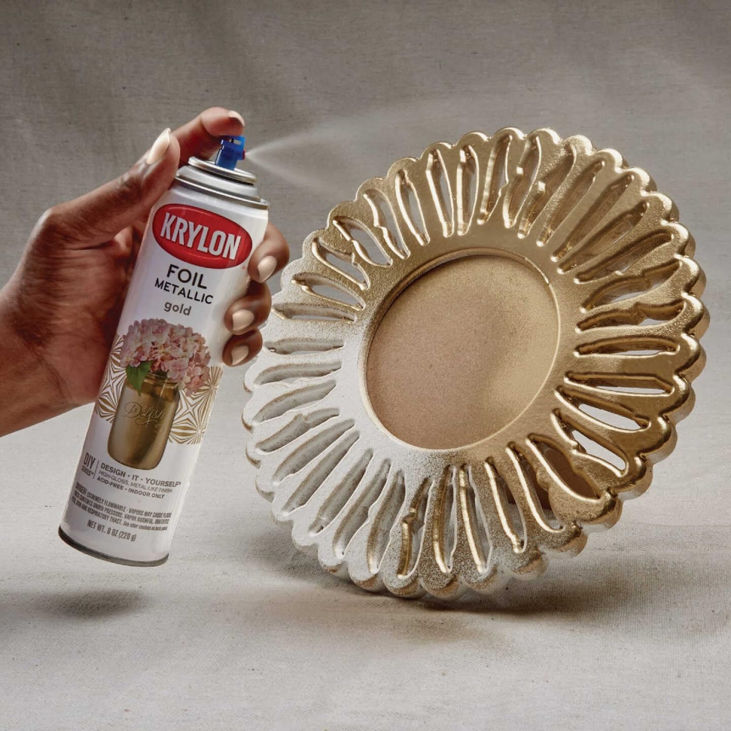 Buy now Krylon Foil High Gloss Gold Metallic Spray Paint 8 oz. at indiglob india