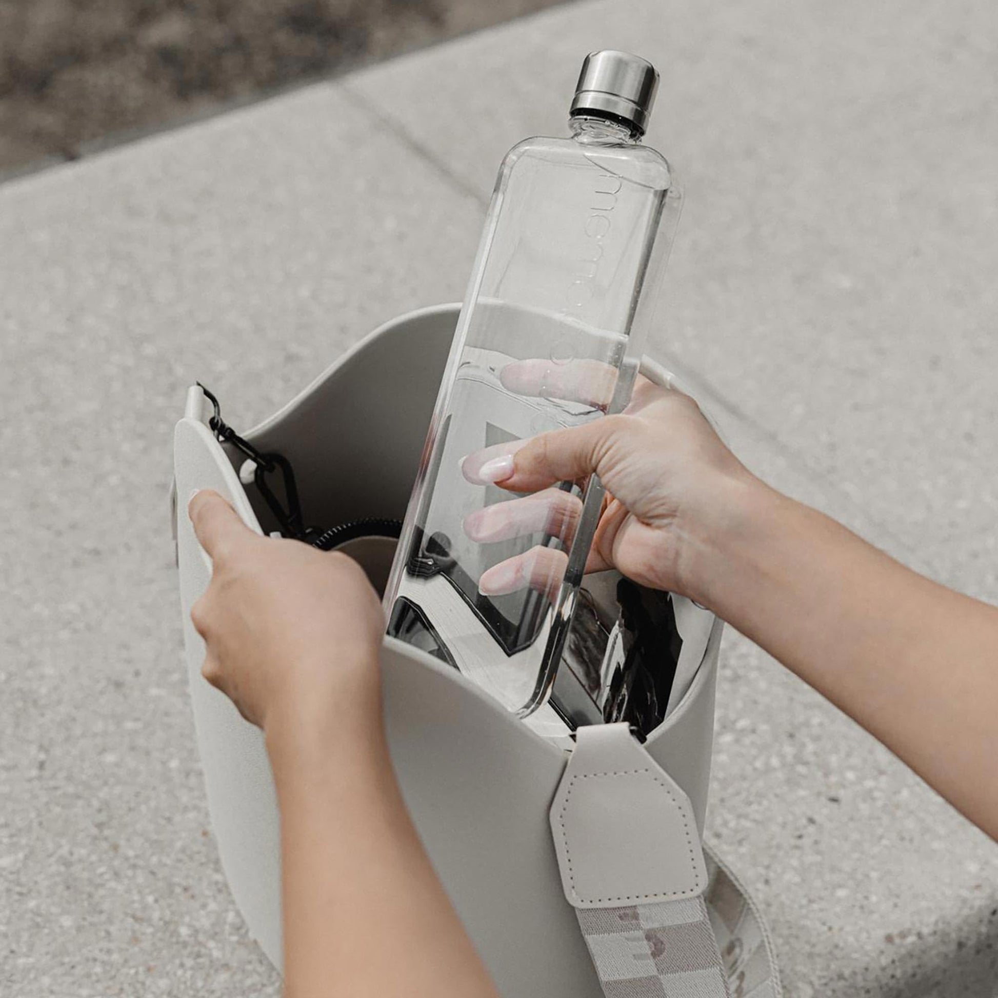Buy now memobottle Slim - 15oz (450ml) - Sleek, Slim & Flat Water Bottle for Bags, Laptops & Books | BPA Free Tritan | Modern, Minimalist | Ideal for Gym & Daily Use at indiglob india