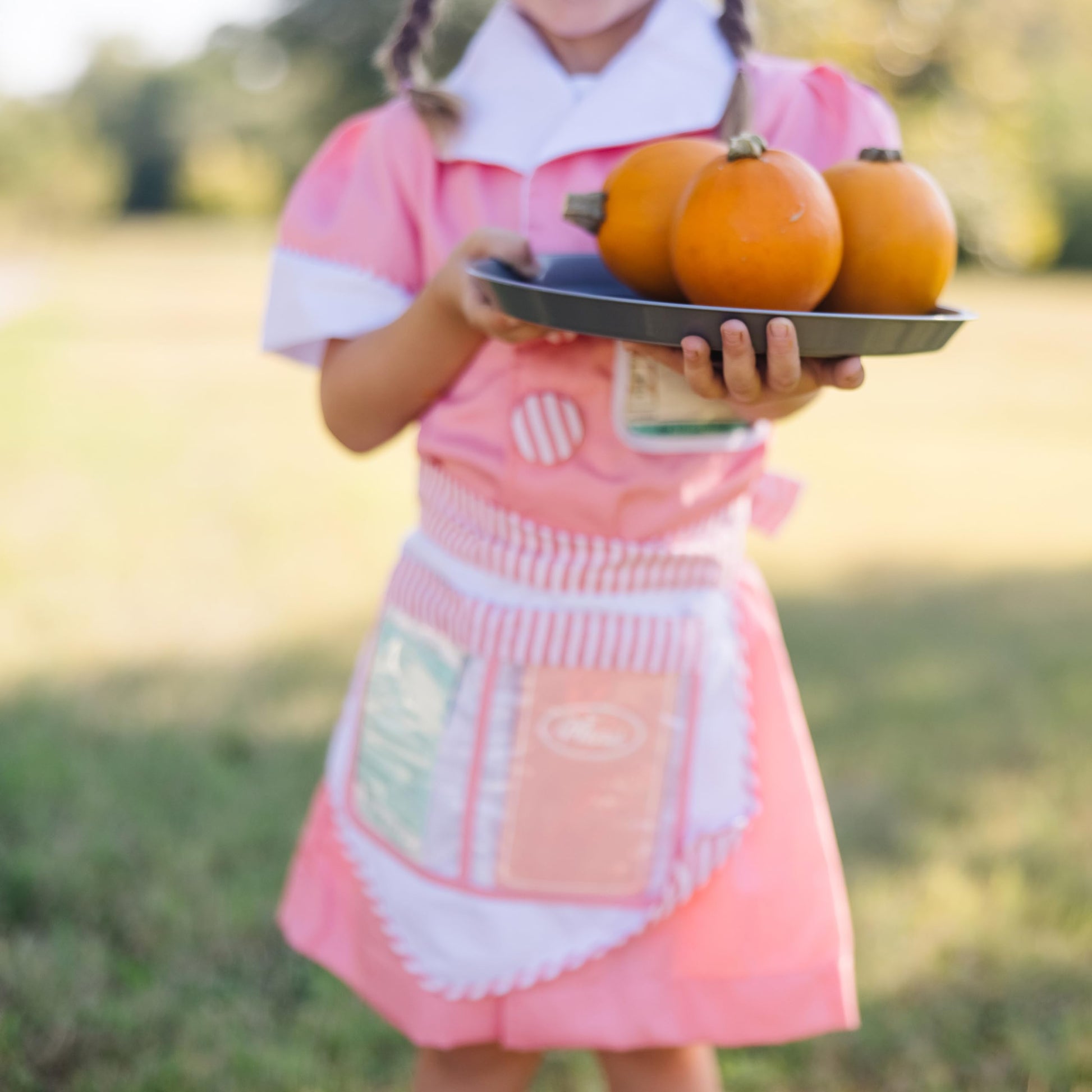 Buy now Melissa & Doug Waitress Role Play Costume Set (7 pcs) - Includes Apron, Order Pad, Cap at indiglob india