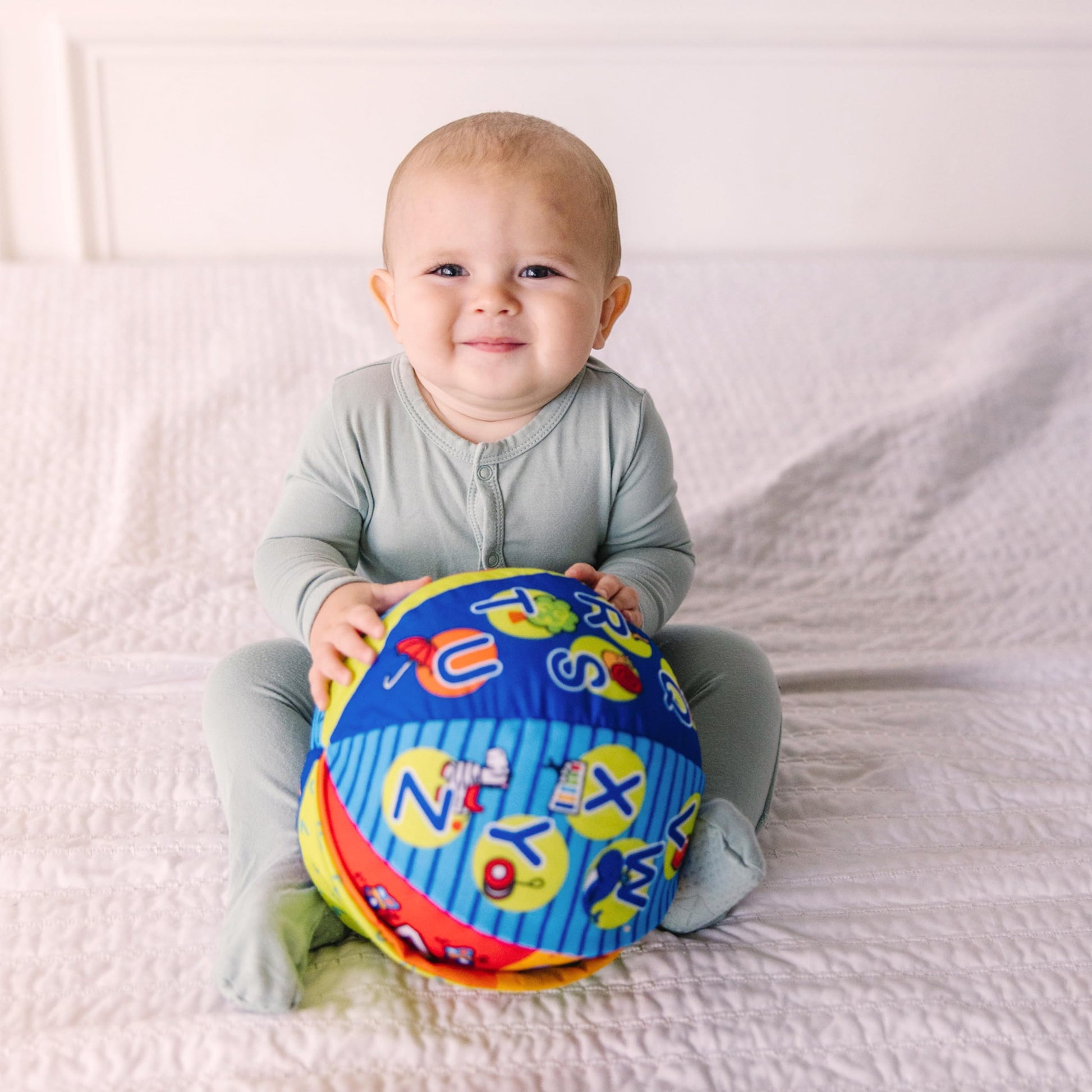 Buy now Melissa & Doug K's Kids 2-in-1 Talking Ball Educational Toy - ABCs and Counting 1-10 at indiglob india