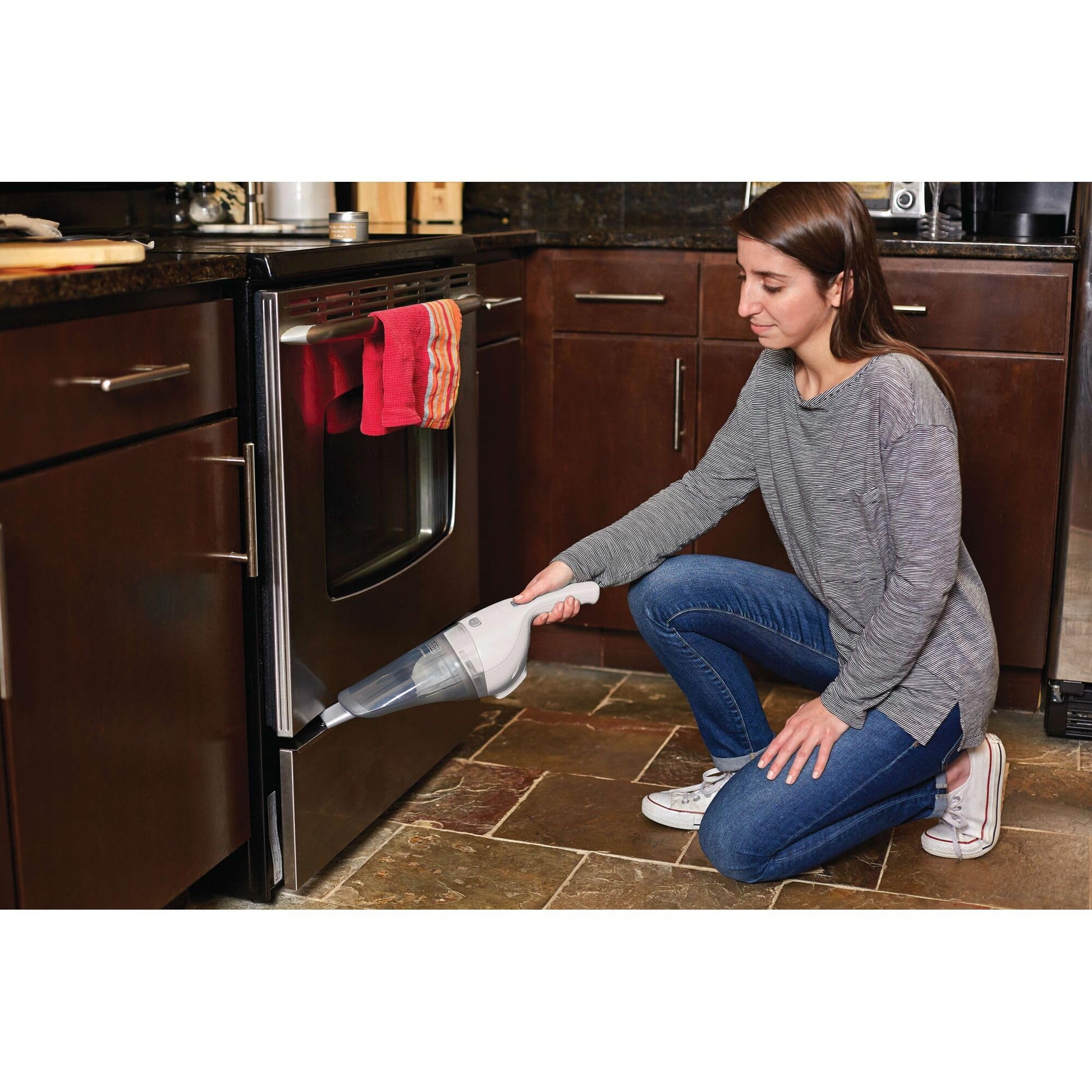 Buy now BLACK+DECKER Cordless Lithium Handheld Power Vacuum with Wall Mount Base and Charger, White (HNV220BCZ10FF) at indiglob india