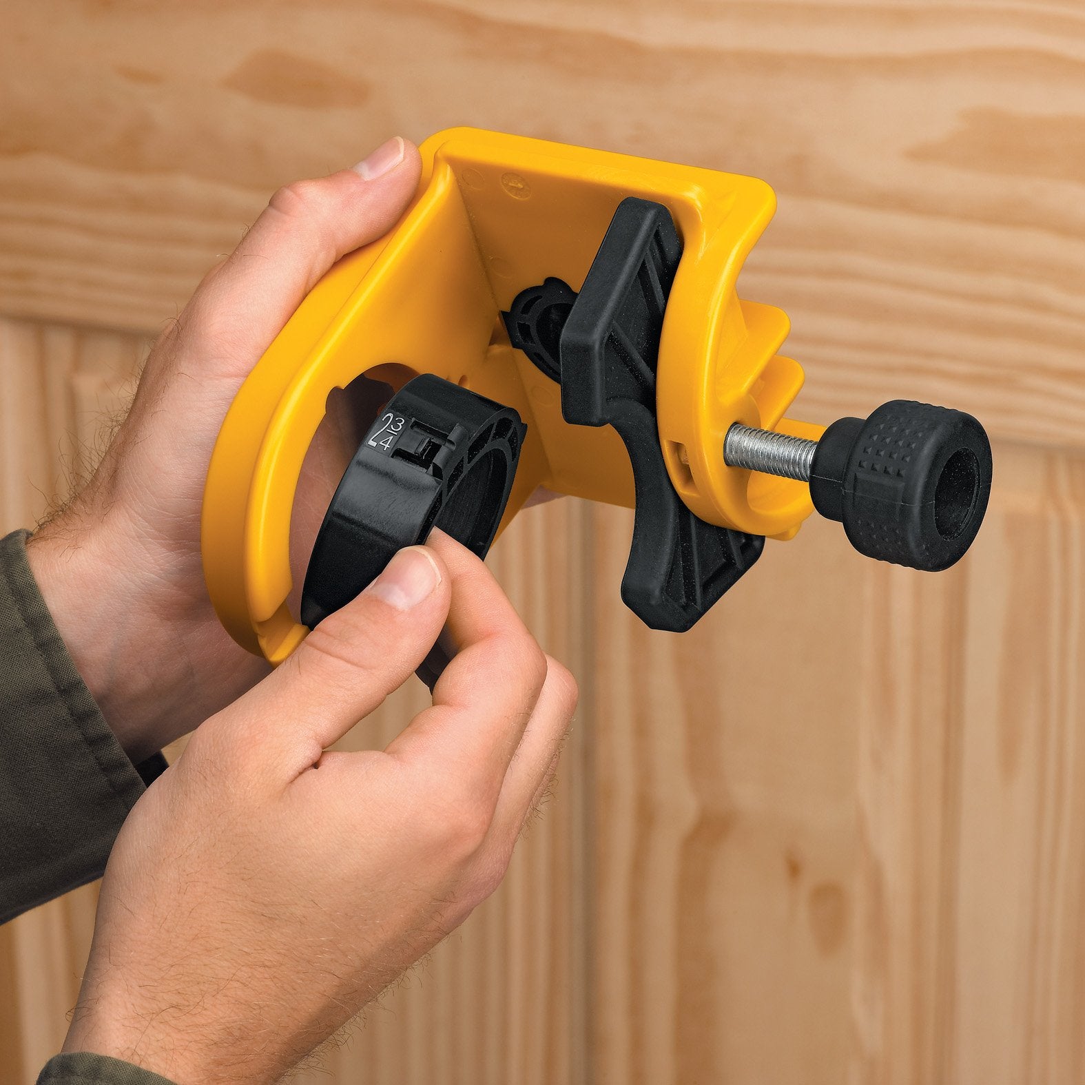 Buy now DEWALT Door Lock Installation Kit, C-Clamp Design, For Metal or Wood Doors, 2 Adjustable Bushings, Easy Installation (D180004) at indiglob india