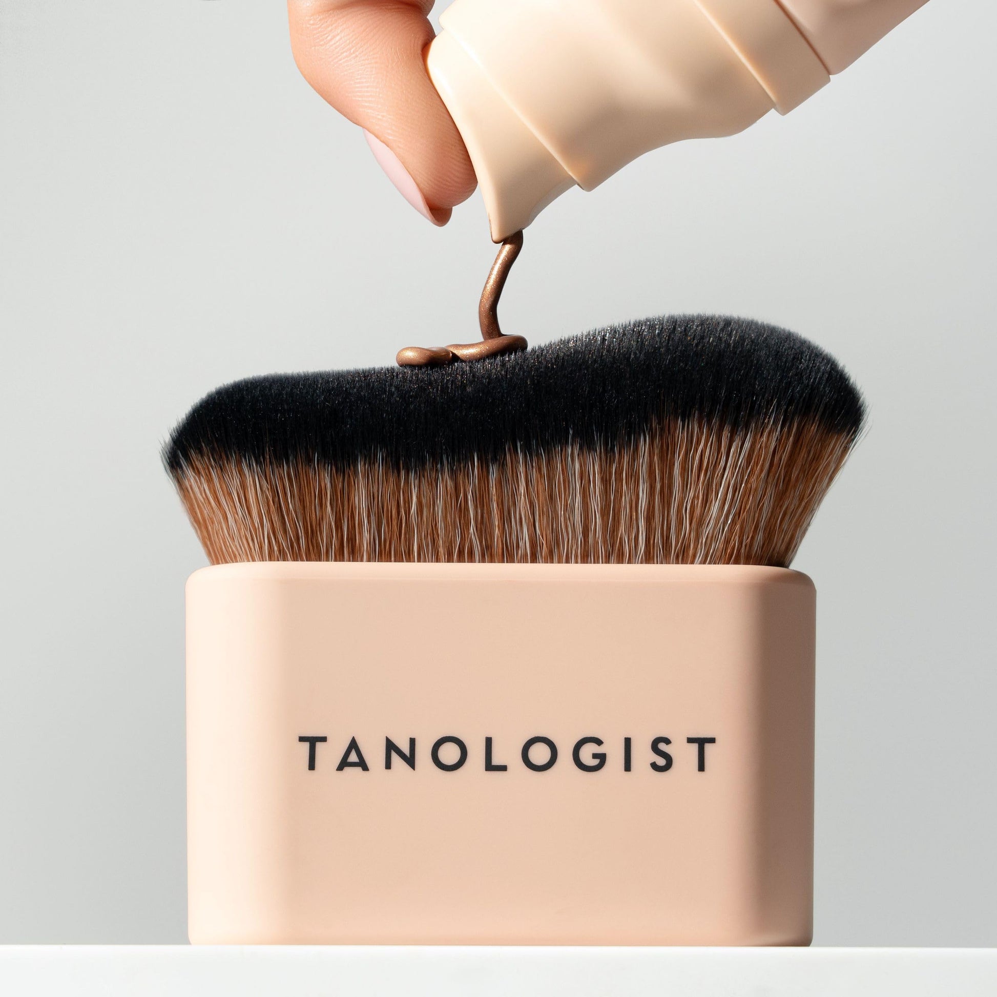Buy now Tanologist Blending Brush, For Tanning Mousse, Water & Gradual Tanning Lotion, Streak-Free Self-Tanner Application, Contour & Define Face & Body, Vegan & Cruelty-Free Body Brush, 1 Count at indiglob india
