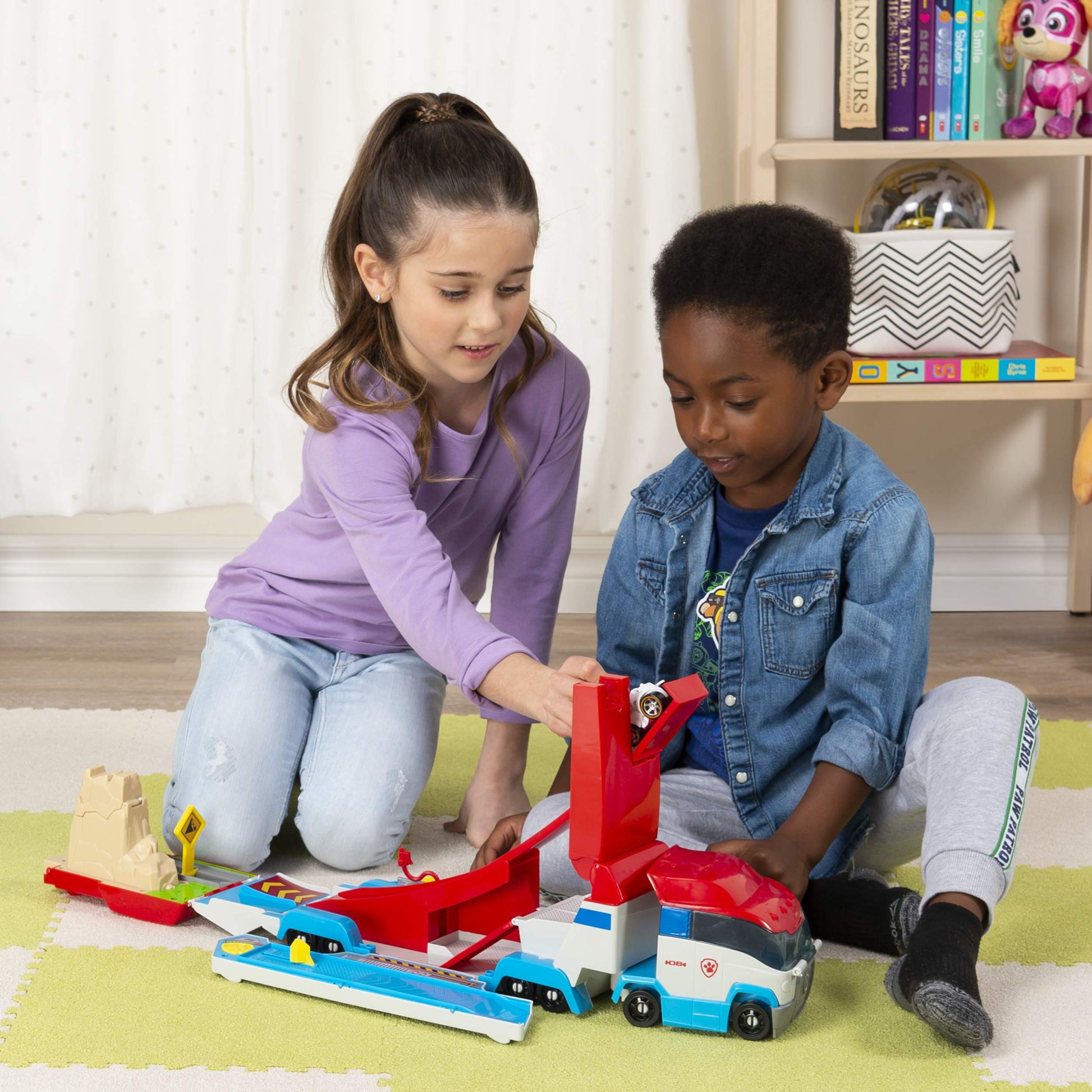Buy now PAW Patrol, Launch’N Haul PAW Patroller, Transforming 2-in-1 Track Set for True Metal Die-Cast Vehicles, Kids Toys for Boys & Girls Ages 3 and Up at indiglob india