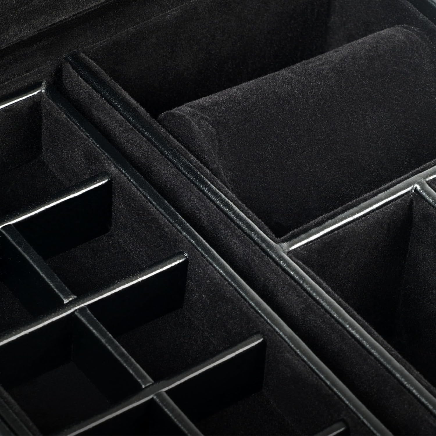 Buy now WOLF Heritage Large Valet Case, Black - 13 Compartments + One Watch Roll - Faux Leather Exterior + Ultra-Suede Lining at indiglob india