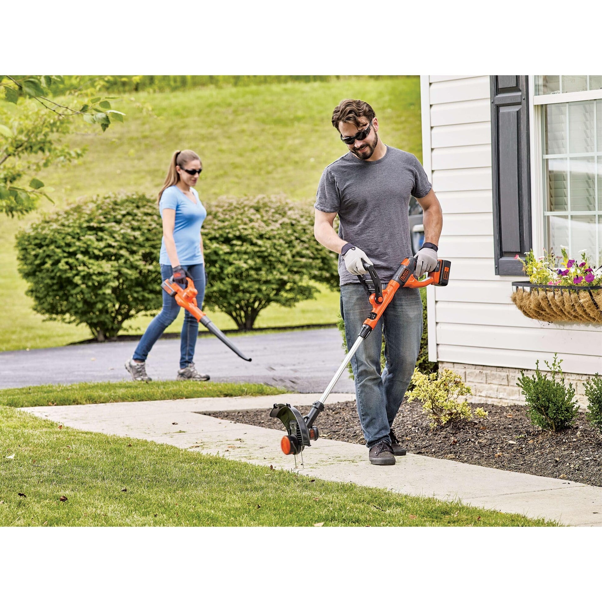 Buy now BLACK+DECKER 40V Max 13 In. String Trimmer Edger and Leaf Blower Cordless with Battery and Charger, Sweeper and Weed Wacker Combo Kit, Low Noise Design, Charge Indicator (LCC340C) at indiglob india