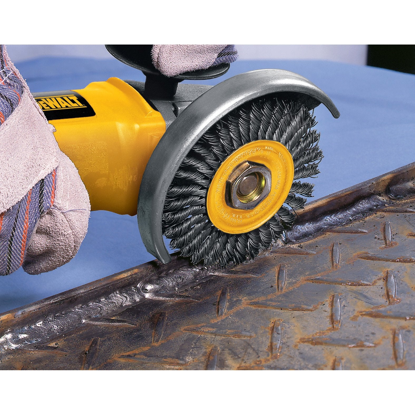 Buy now DeWalt Accessories DW4925 4x5/8-11.020 Wire Wheel at indiglob india