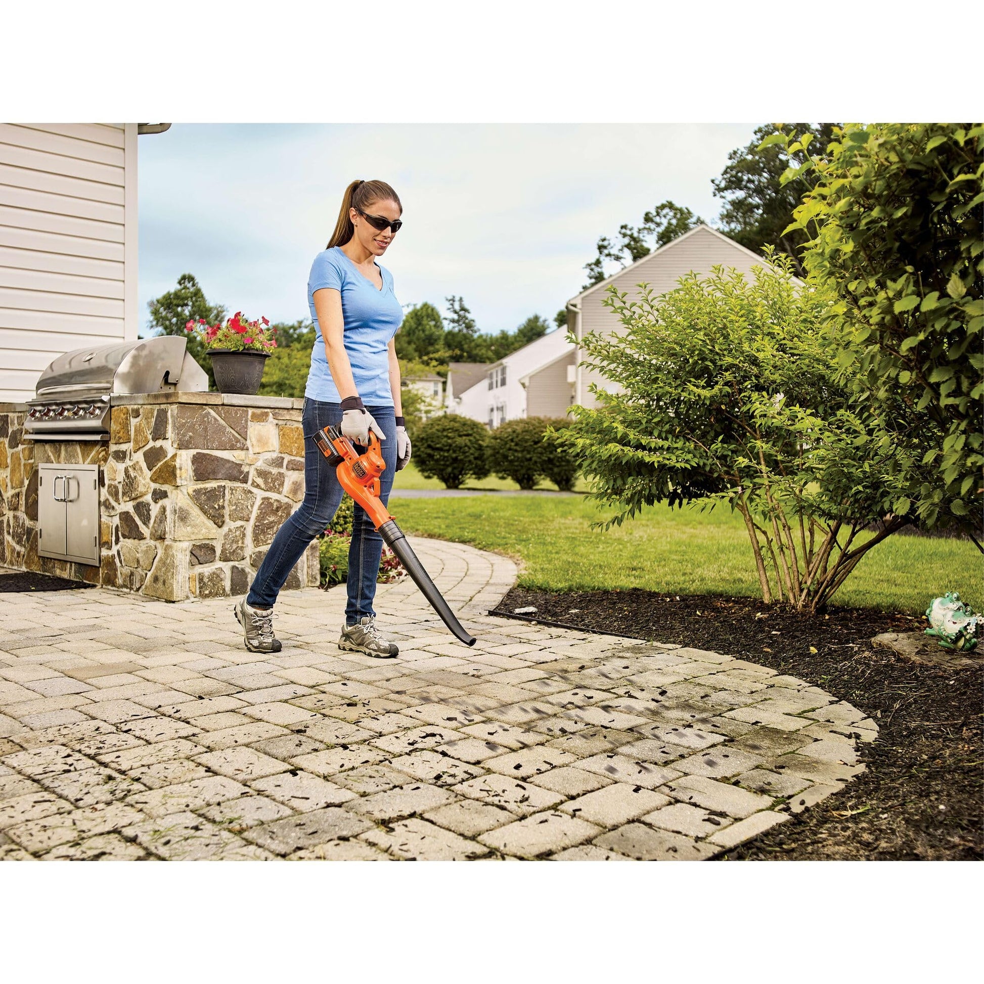 Buy now BLACK+DECKER Cordless Leaf Blower, 40V MAX , Leaf Blower Cordless with Battery and Charger, 125 MPH Air Speed, Lightweight Handheld Yard Sweeper (LSW40C) at indiglob india
